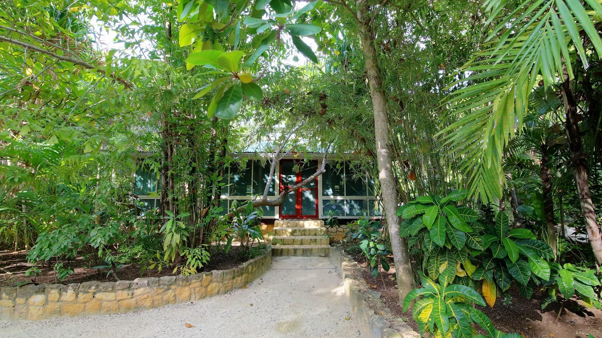 ***  Tingalayas Retreat Hotel Negril Jamaica