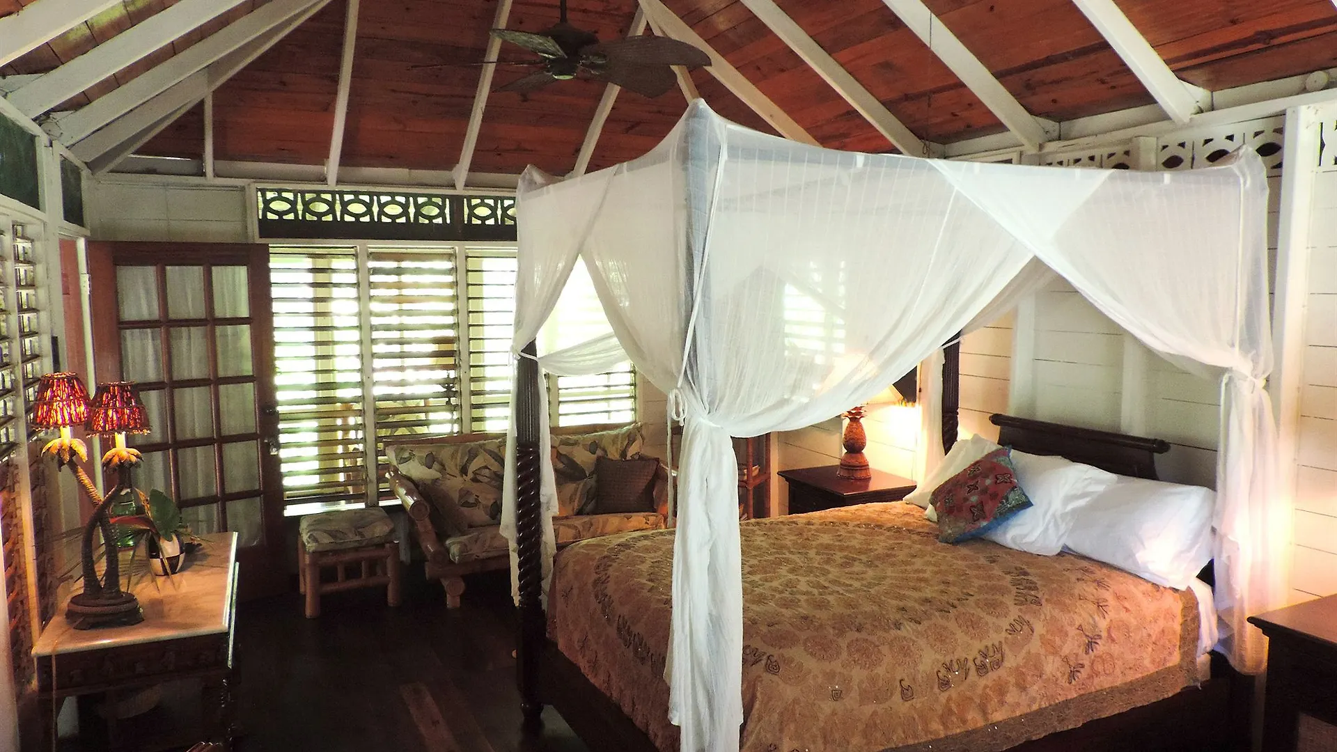 Hotel Tingalayas Retreat Negril