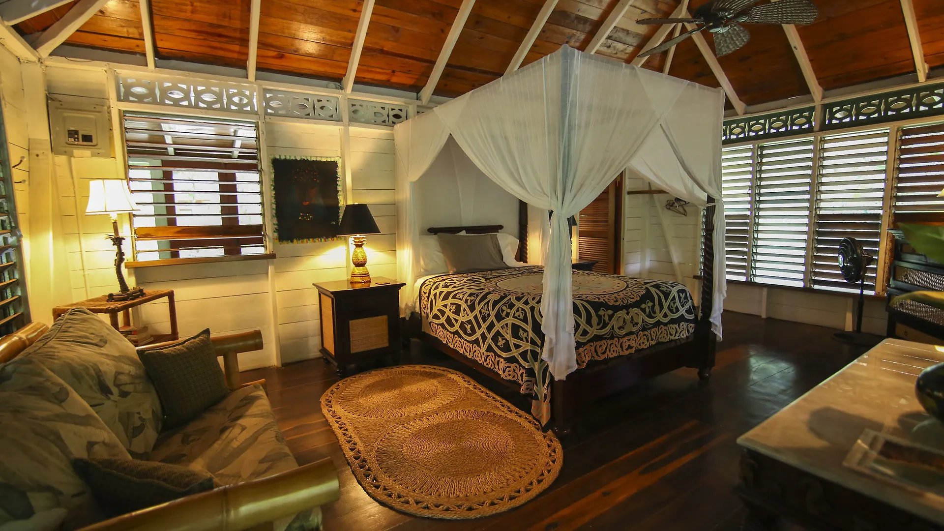 Hotel Tingalayas Retreat Negril